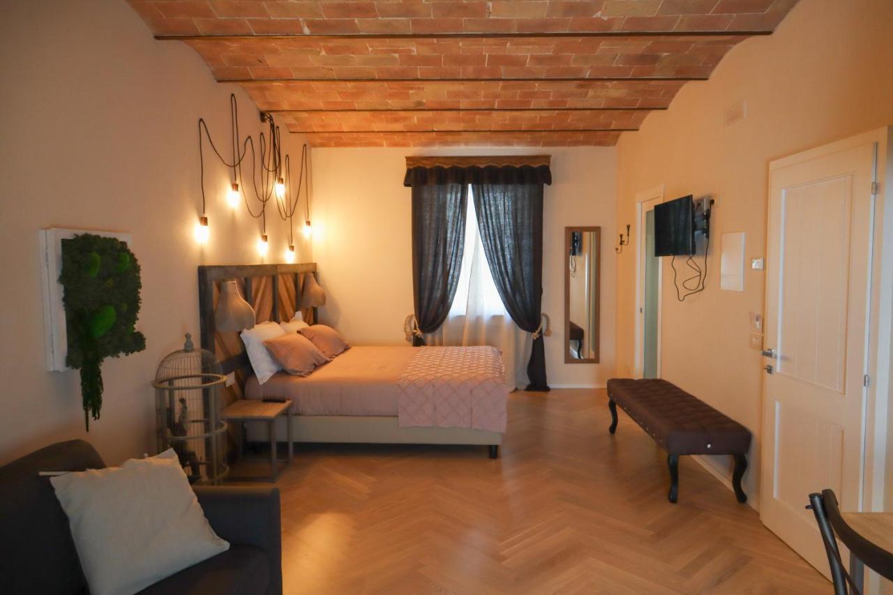 B&B La Taccola 切奇纳谷新堡 外观 照片